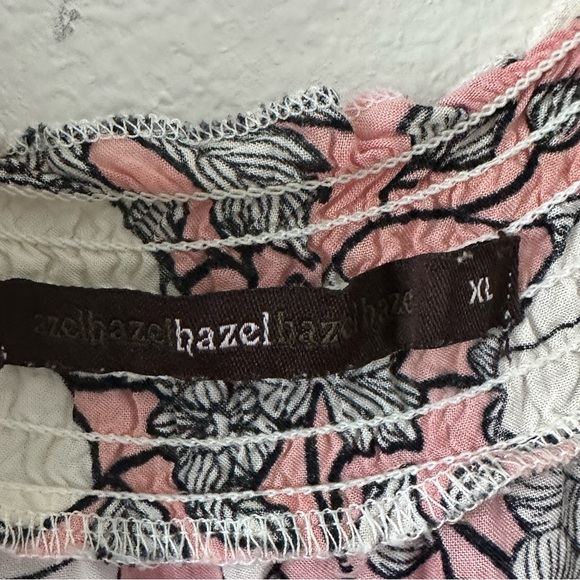 Hazel Gray and Pink Ruffled Short Sleeve Blouse - Picture 4 of 4